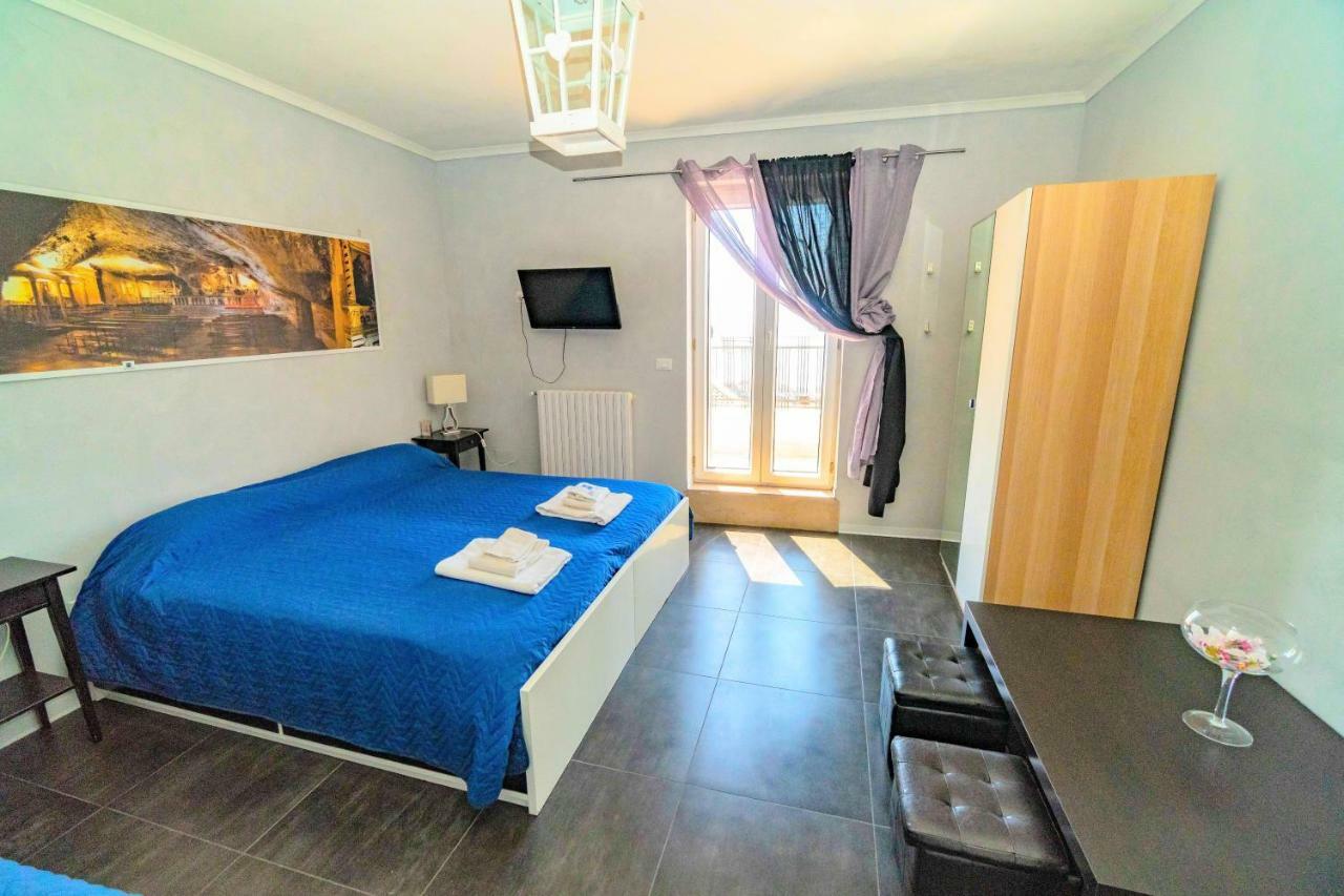Rooms Gli Arcangeli 2 - Affitti Brevi Italia Monte Sant'Angelo Luaran gambar
