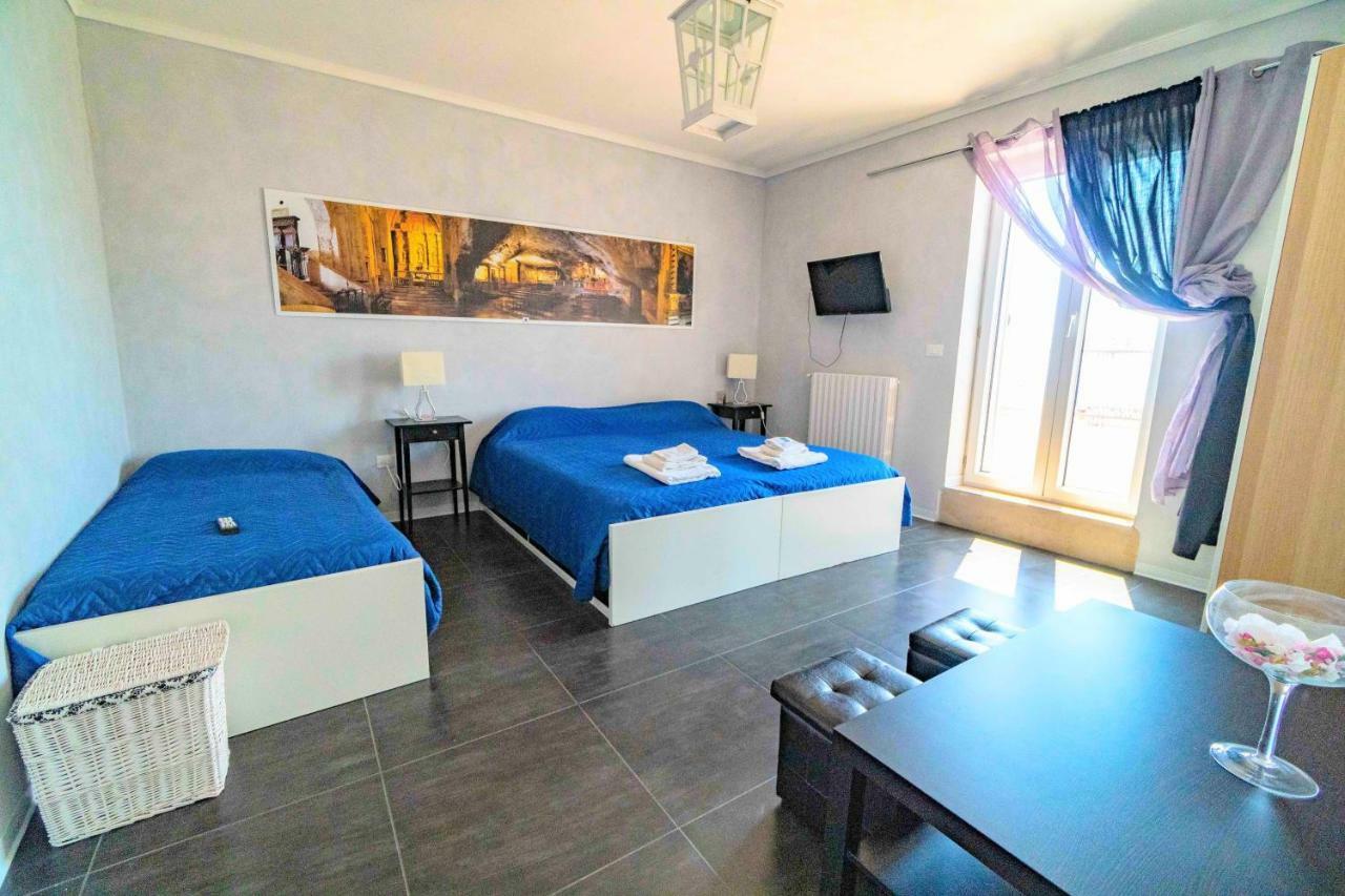 Rooms Gli Arcangeli 2 - Affitti Brevi Italia Monte Sant'Angelo Luaran gambar